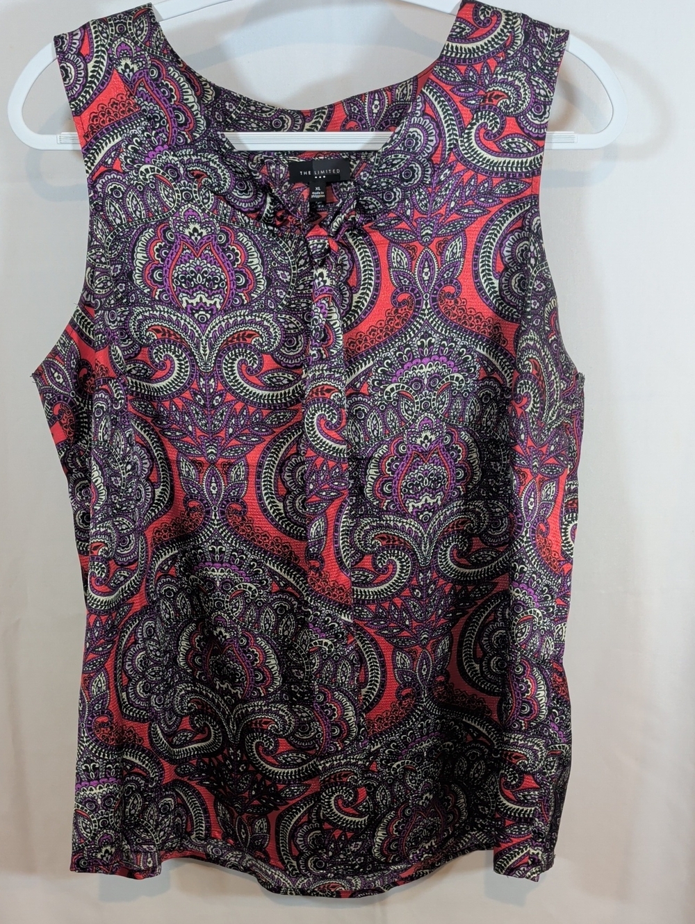 The Limited Paisley Sleeveless Shell Top in Red & Purple